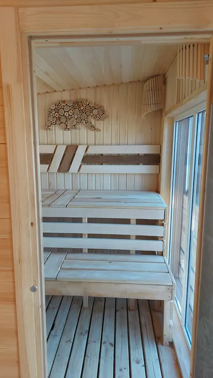 Дом А-фрейм из дерева с баней и джакузи