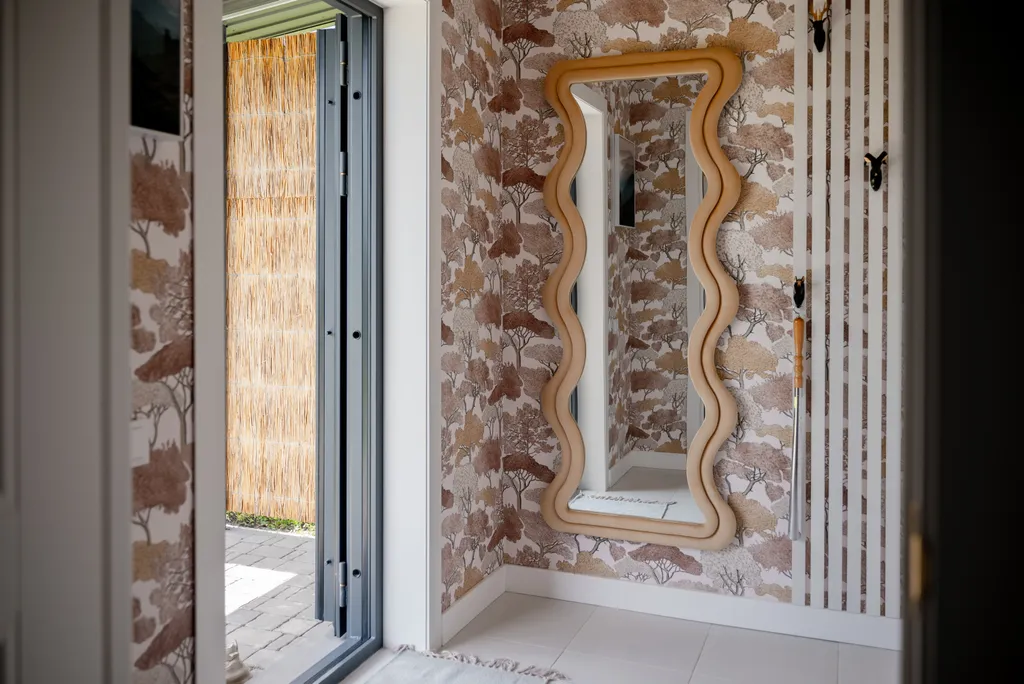 Премиальный домик с бассейном "Джуца Люкс"