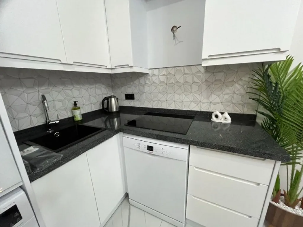 Новая квартира у моря в спокойном районе