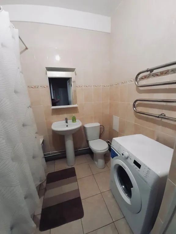 Уютная двухкомнатная квартира с большим открытым балконом!!!