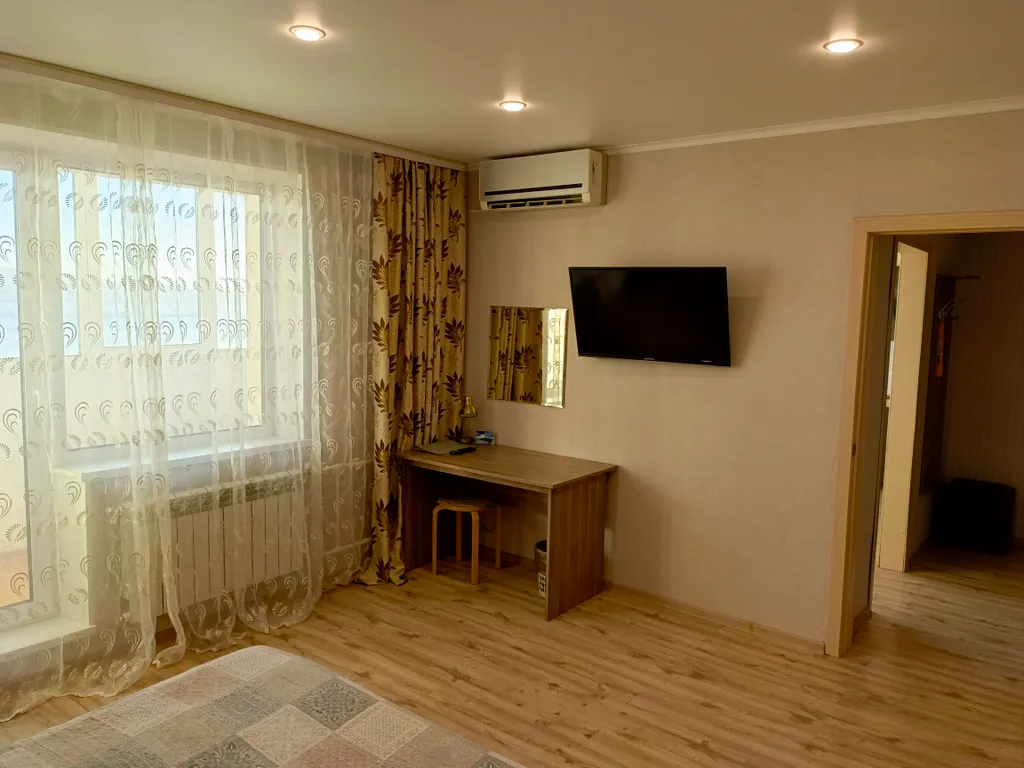 Уютные апартаменты в центре города с видом на реку Урал