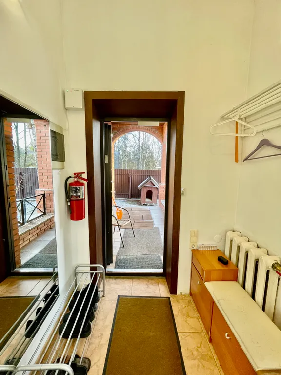 Люкс с кондиционером, кроватью и диваном у аэропорта Внуково в 15 минутах