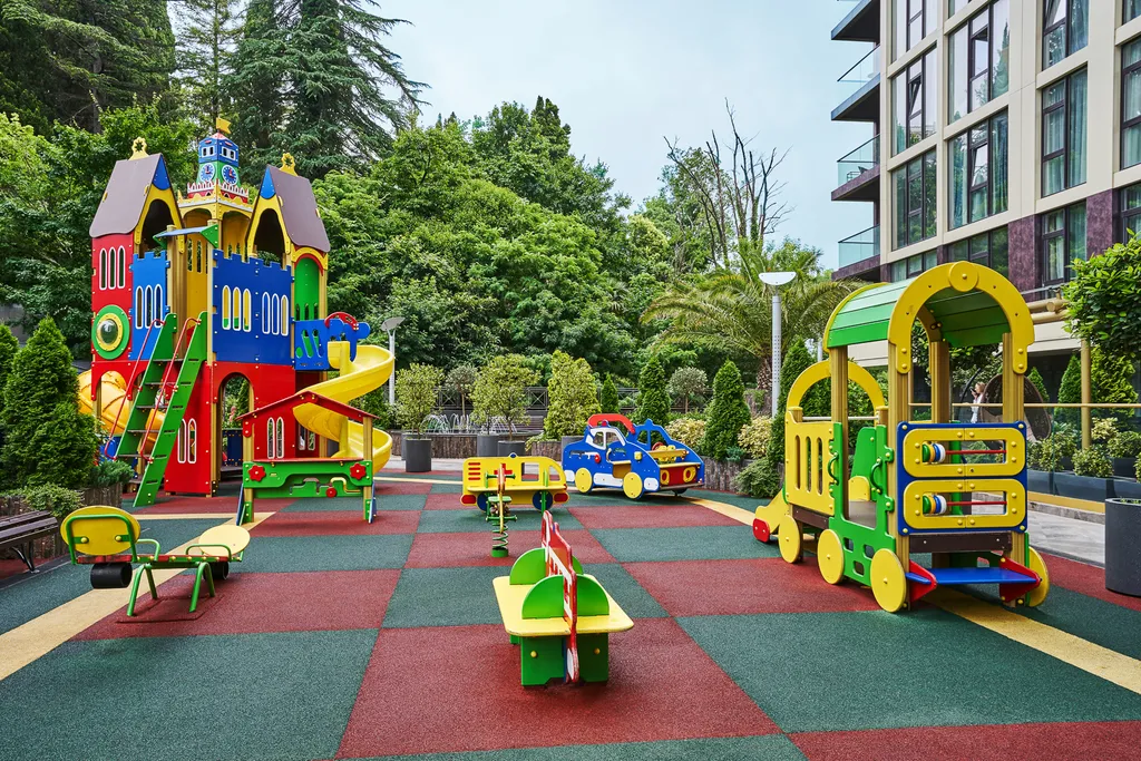 Метрополь ЛаМар (3-х комн люкс) апартаменты с балконом и бассейном на