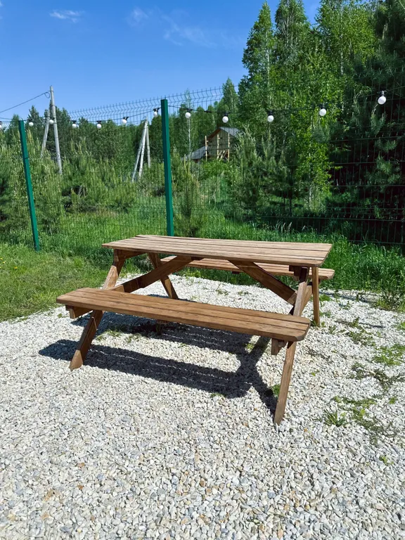 Уютный дом в лесу