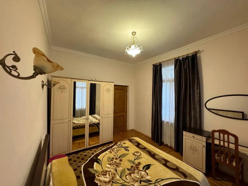 Коттедж Уютный второй этаж дома с отдельным входом и территорией во дворе — Сухум