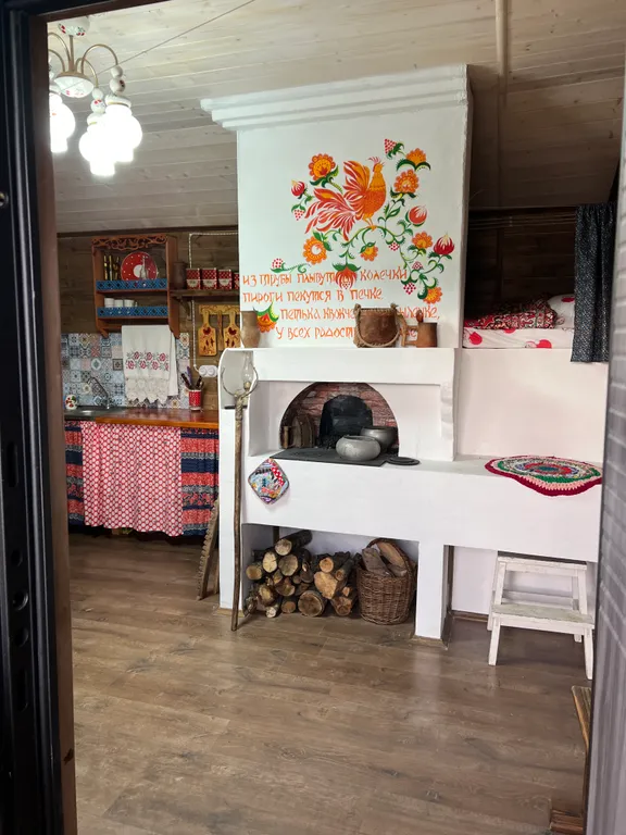 Дом в горах у реки