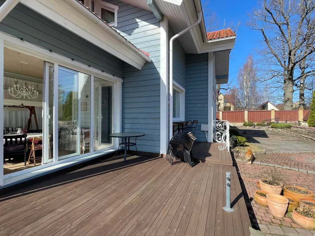 Уютный и комфортный деревянный дом