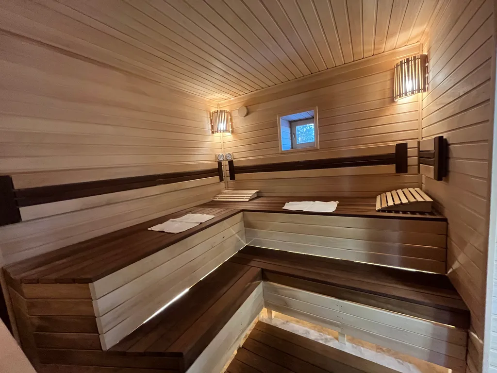 Дом с баней, чаном, бесплатной парковкой, закрытой территорией