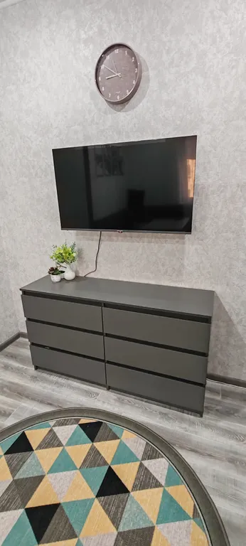 Уютная квартира в новом доме у сквера — аренда посуточно в Тобольск