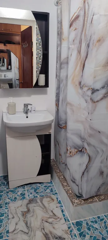 Квартира Квартира Большой и солнечный номер на втором этаже со своей кухней — Геленджик