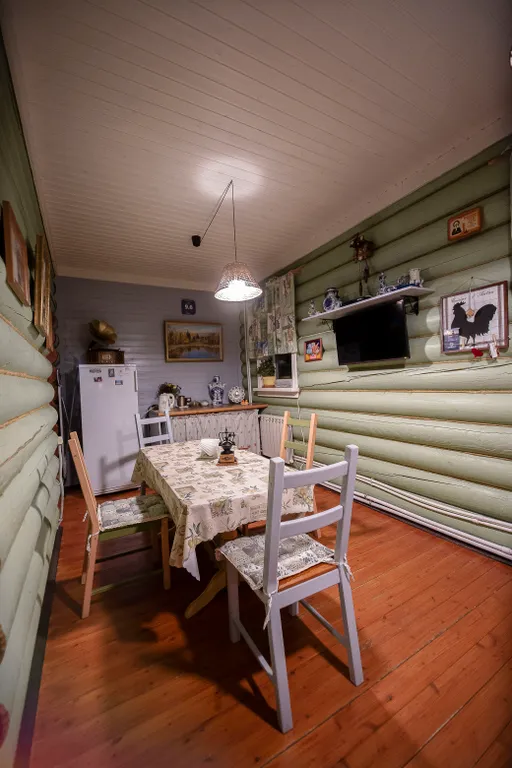 Дом-дача с тремя спальнями Петель