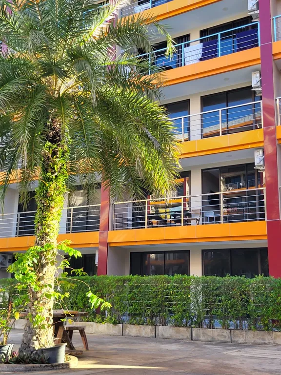 Апартаменты Пхукет 777 beach condo с большим бассейном