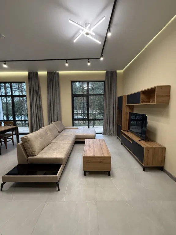 Для компании 6-8 человек Статусный современный гостевой дом