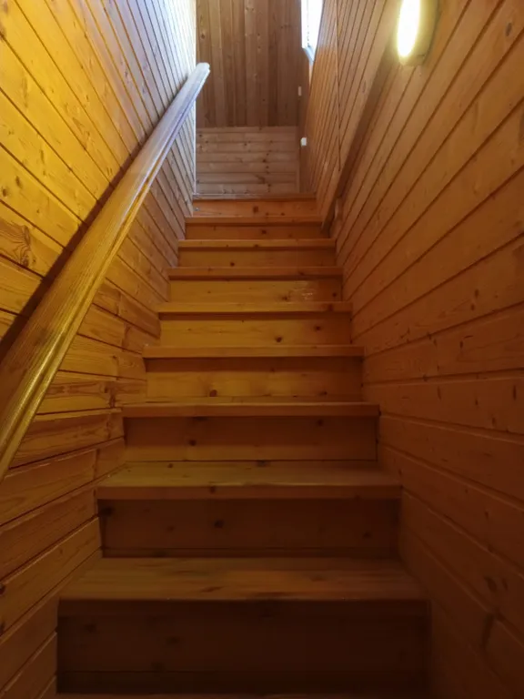 Уютный деревянный дом на берегу Азовского моря