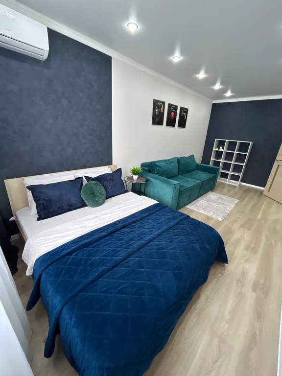 Современная, уютная квартира со своей закрытой парковкой во дворе