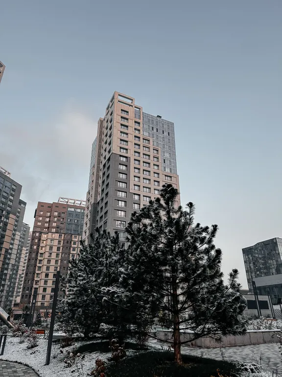 Уютная трешка с красивым видом на горы