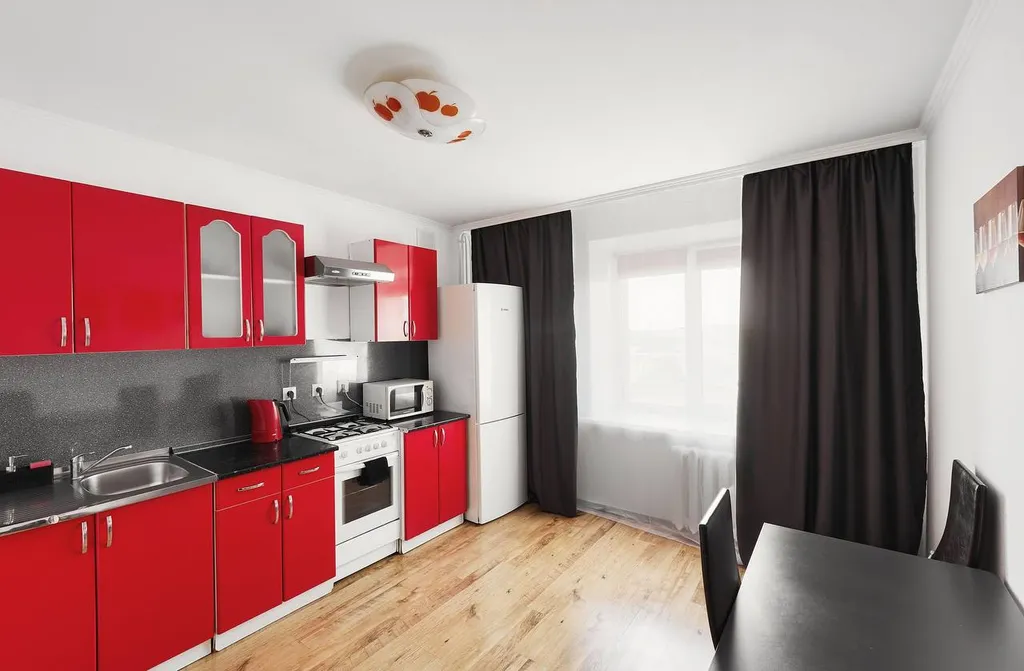 Большой 1-комнатной квартиры с видом на парк и реку