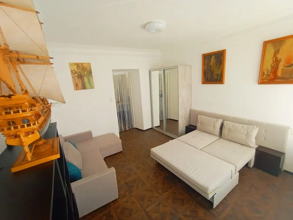 Уютная однокомнатная квартира в самом центре Ялты-Графском проезде