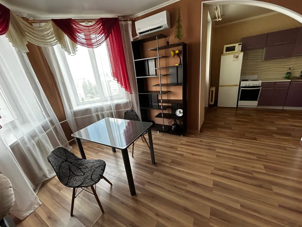 Большая студия рядом с парком