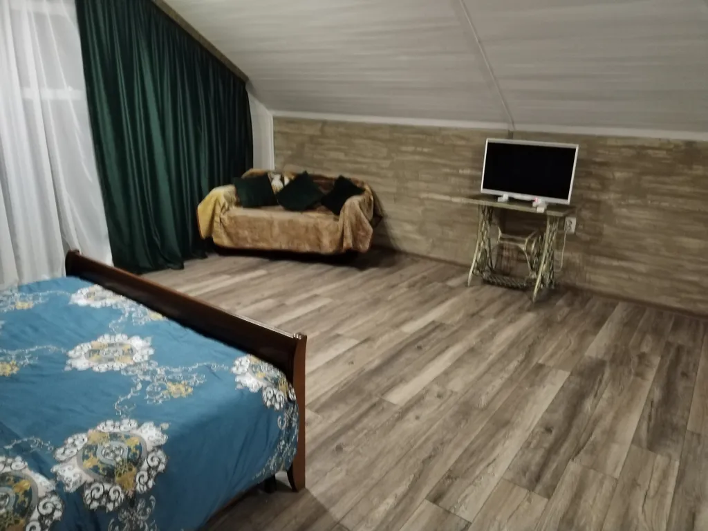 Уютный загородный дом у озера, с баней, для отдыха и праздника