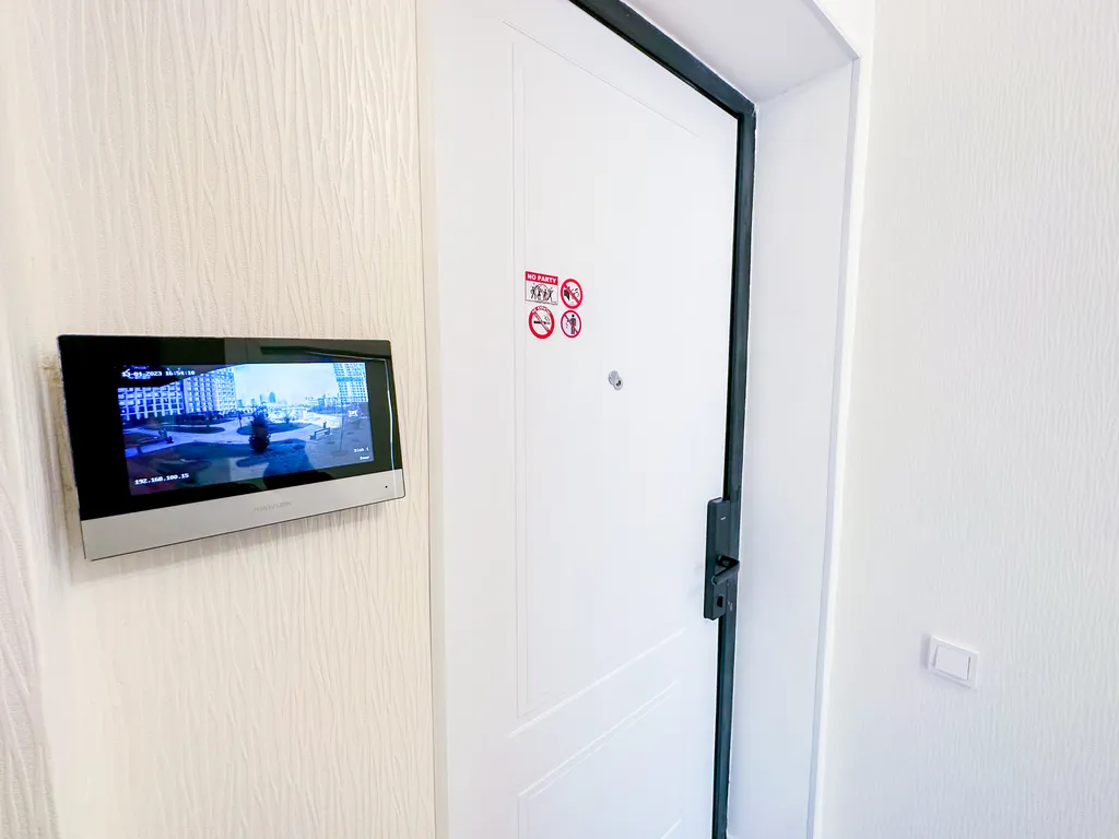 Рядом с Хан Шатыр, центр города Астана grand turan business