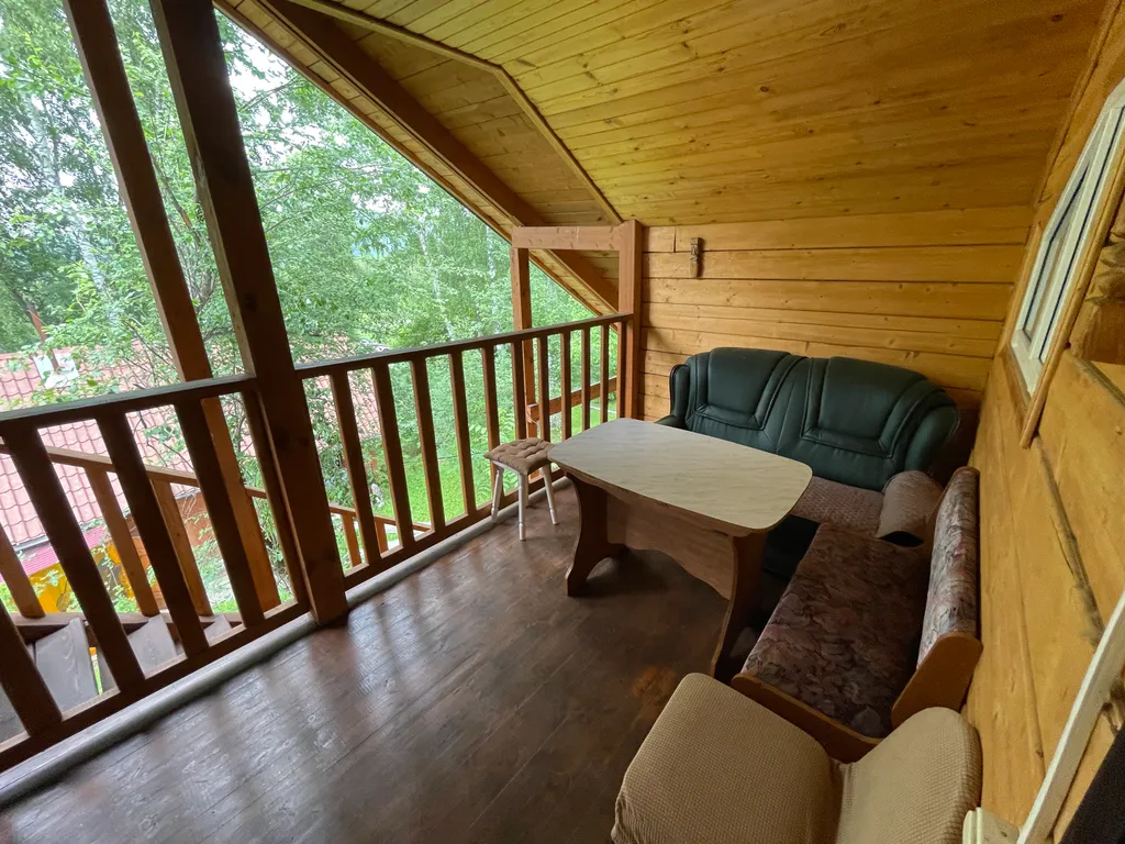 Второй этаж с верандой и отдельным входом