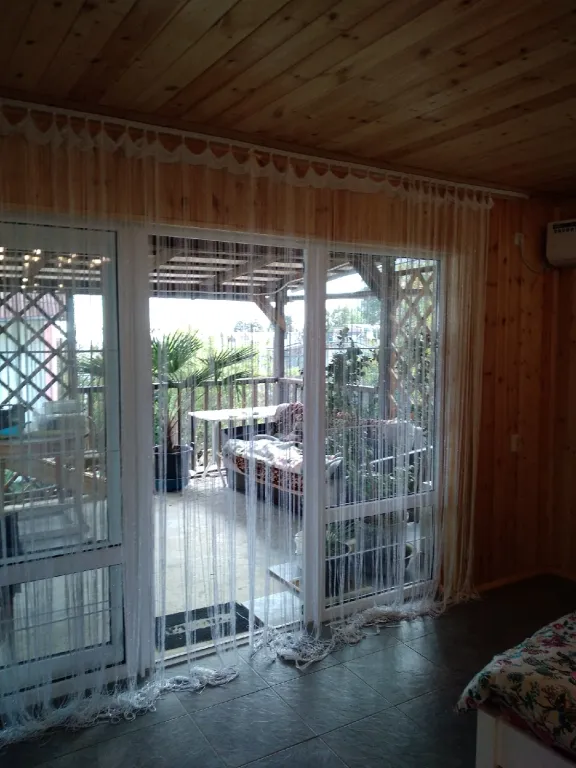 Жилой дом с террасой   видом  на море; гору Кошка  , рядом Кипарисовая