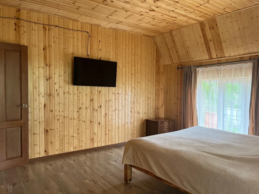 Уютная дача с видом на горы и речку в Фиагдоне