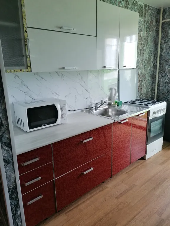 Уютная квартира возле аэропорта, набережной спутника, госпиталя