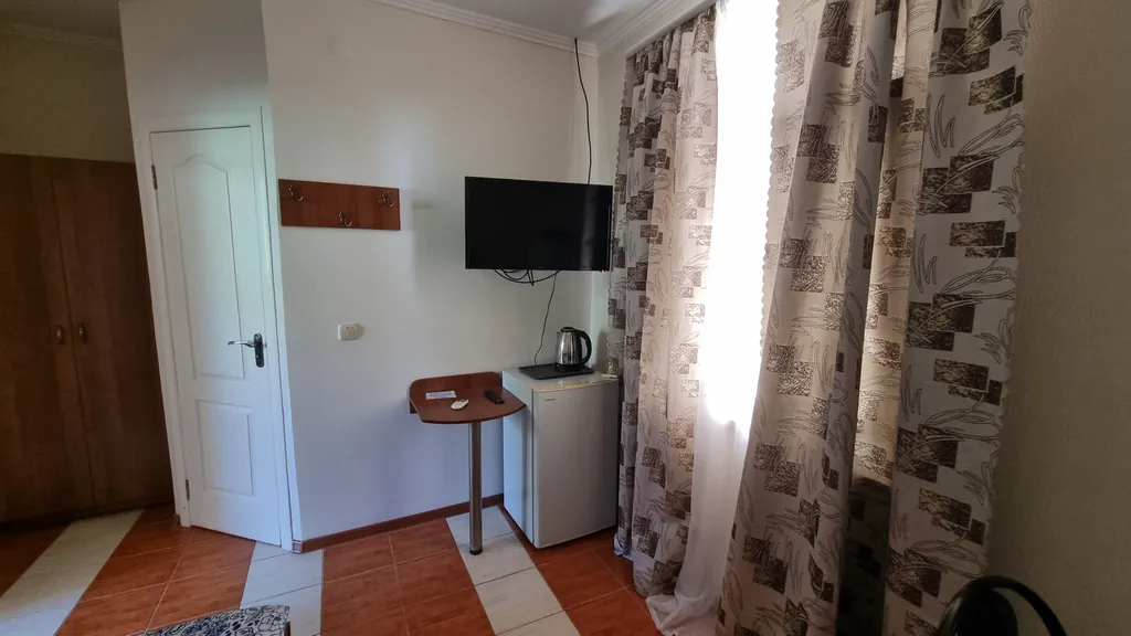 Номер 2 в пристройке с отдельным входом и верандой