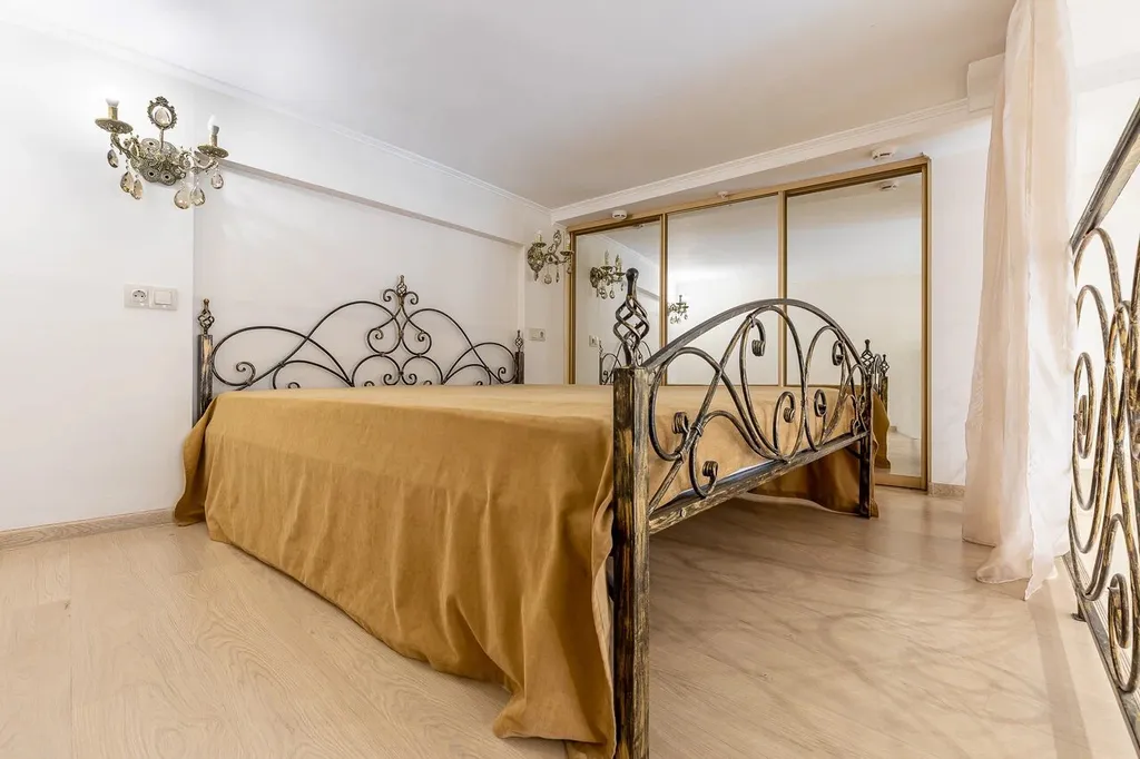 Двухуровневые апартаменты Барселона-Парк.com