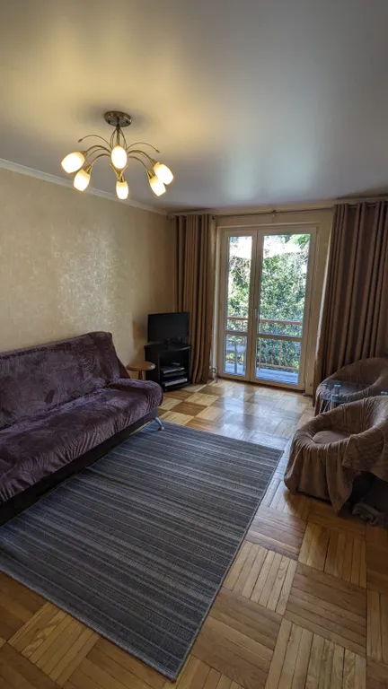 Трёхкомнатная квартира с двумя раздельными спальнями и залом — аренда посуточно в Ялта