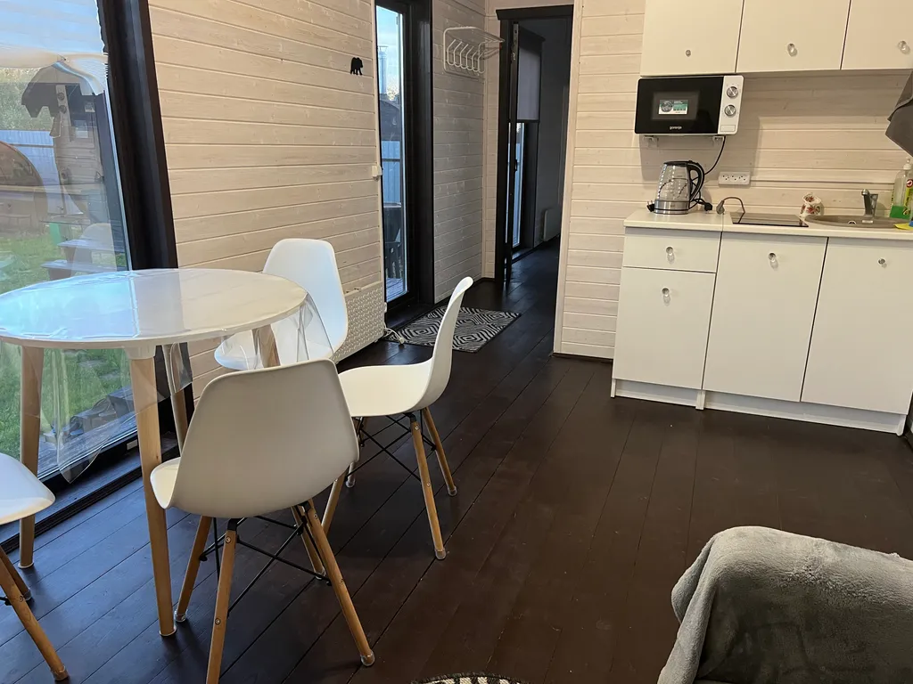 Коттедж Дом на берегу реки с чаном фурако и баней, с собственным прудом — Казань