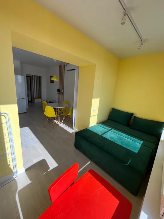 Новая стильная уютная квартира