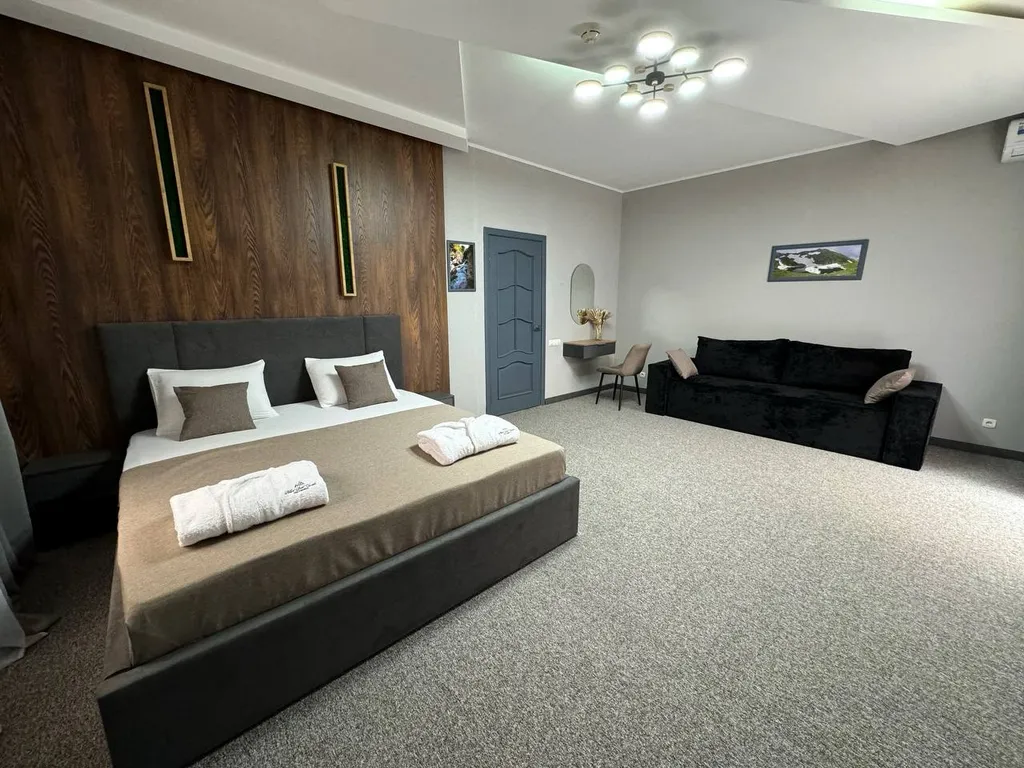 Квартира Люкс с балконом и видом на горы и лес — аренда посуточно в Даховская