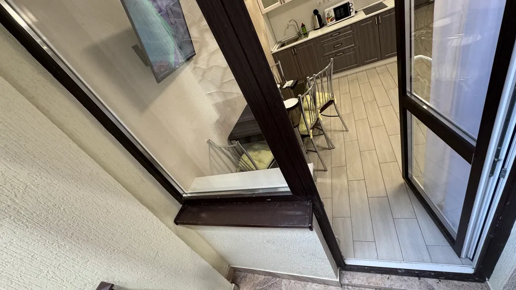 Студия с балконом у Казино и Ред Арены 04