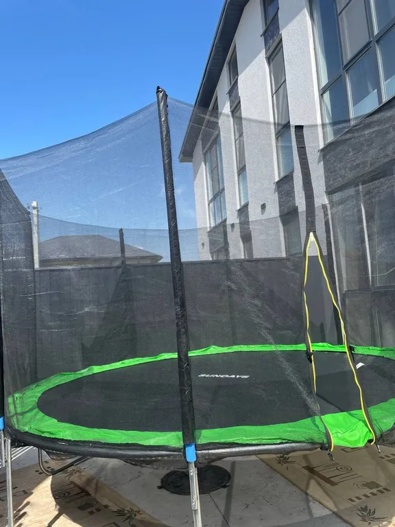 Уютный номер с бассейном