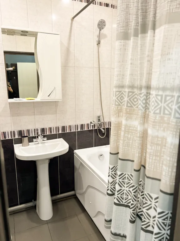 Квартира-студия Вверх