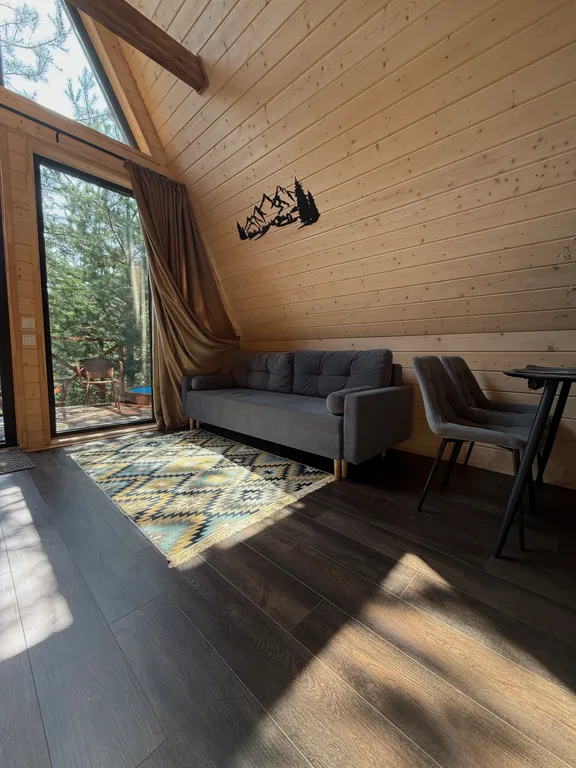 Уютный домик с купелью и баней в сосновом лесу