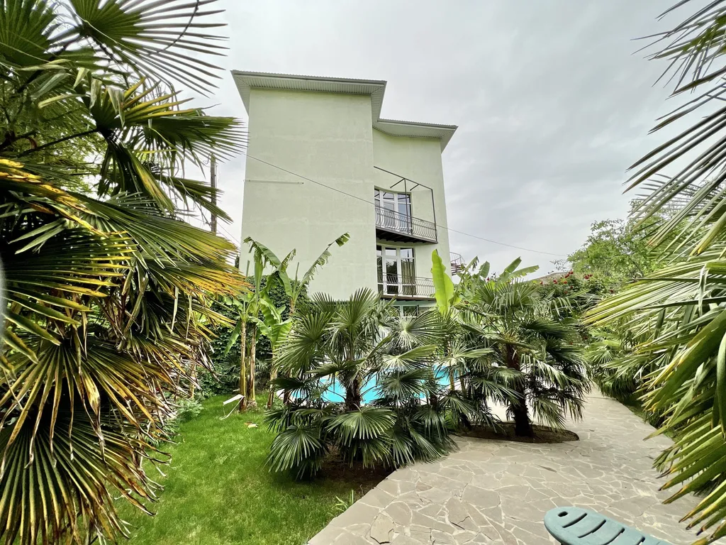 Коттедж Дом в Гаспре с бассейном и беседкой — аренда посуточно в Гаспра