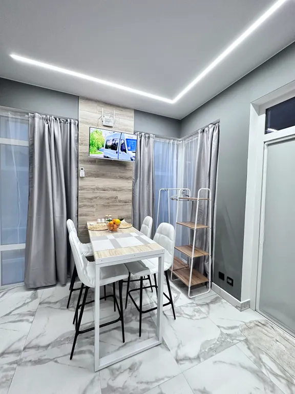 Апартаменты с террасой рядом с аэропортом