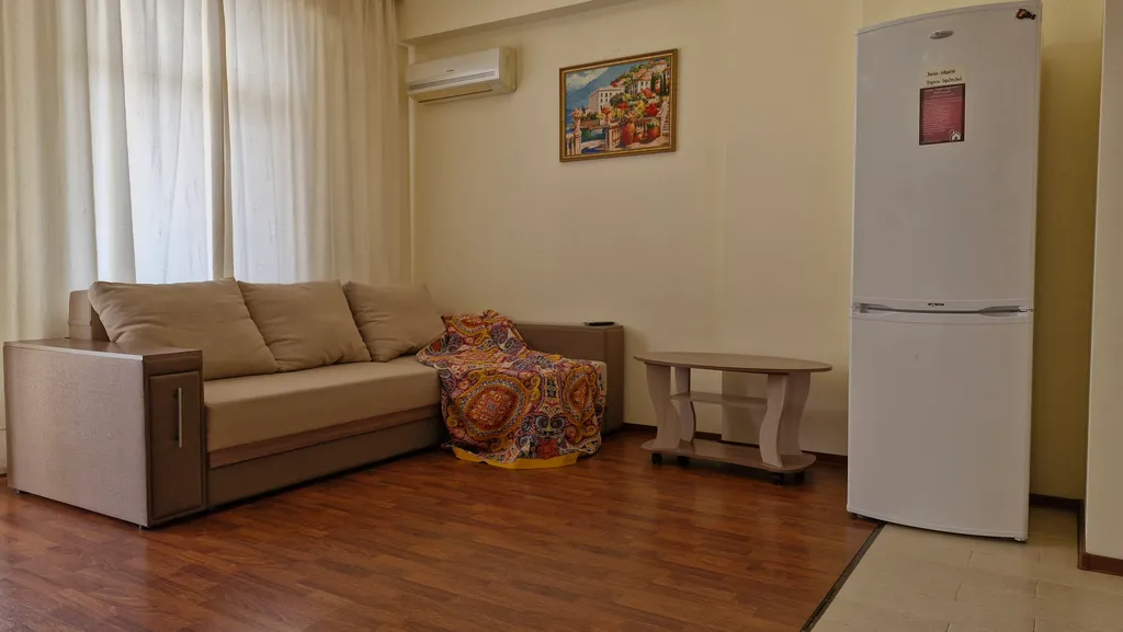 Просторная, видовая 2-комнатная квартира — аренда посуточно в Алушта