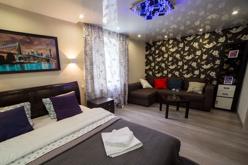 Квартира Квартира у жд вокзала в центре города — Омск