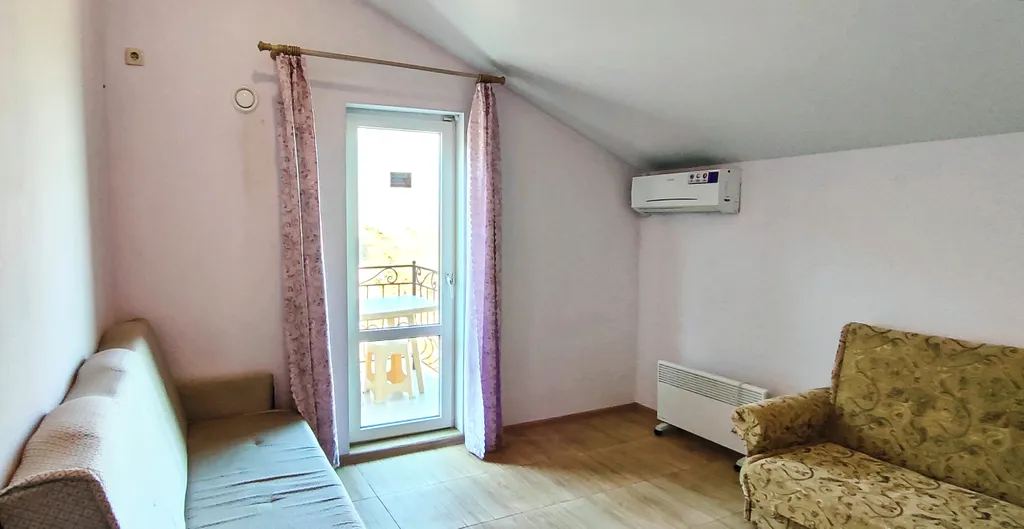 Апартаменты с балконами и панорамным видом на море и горы