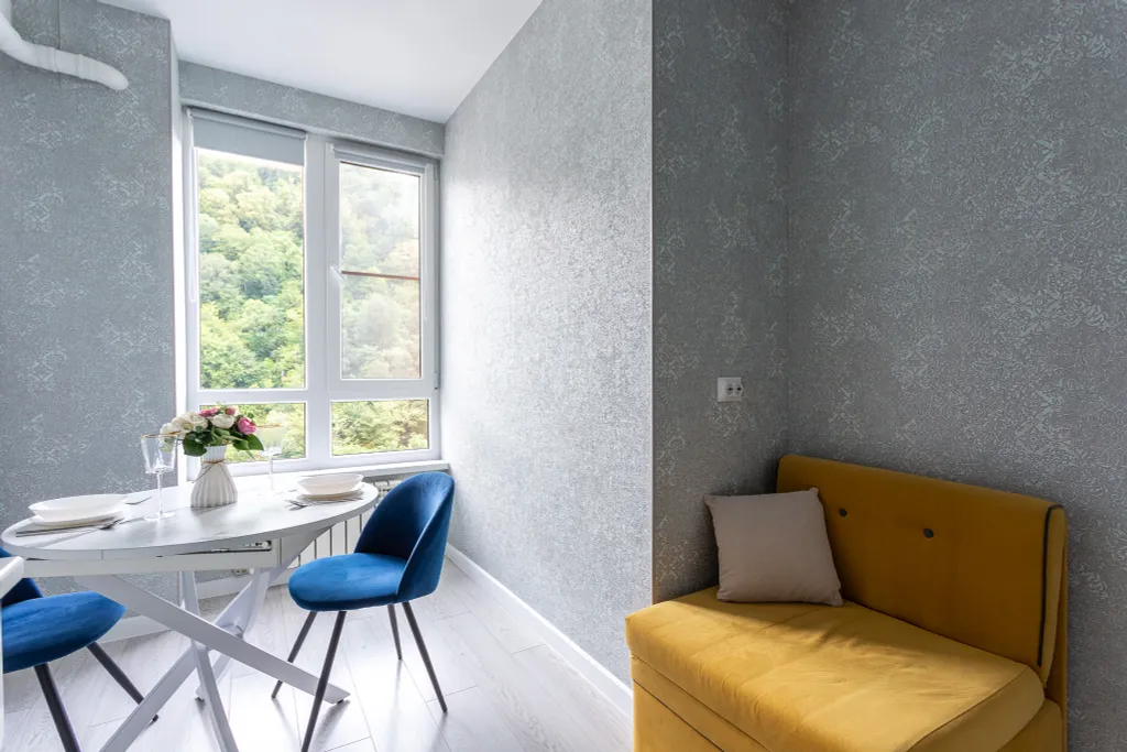 Квартира с балконом и видом на гору