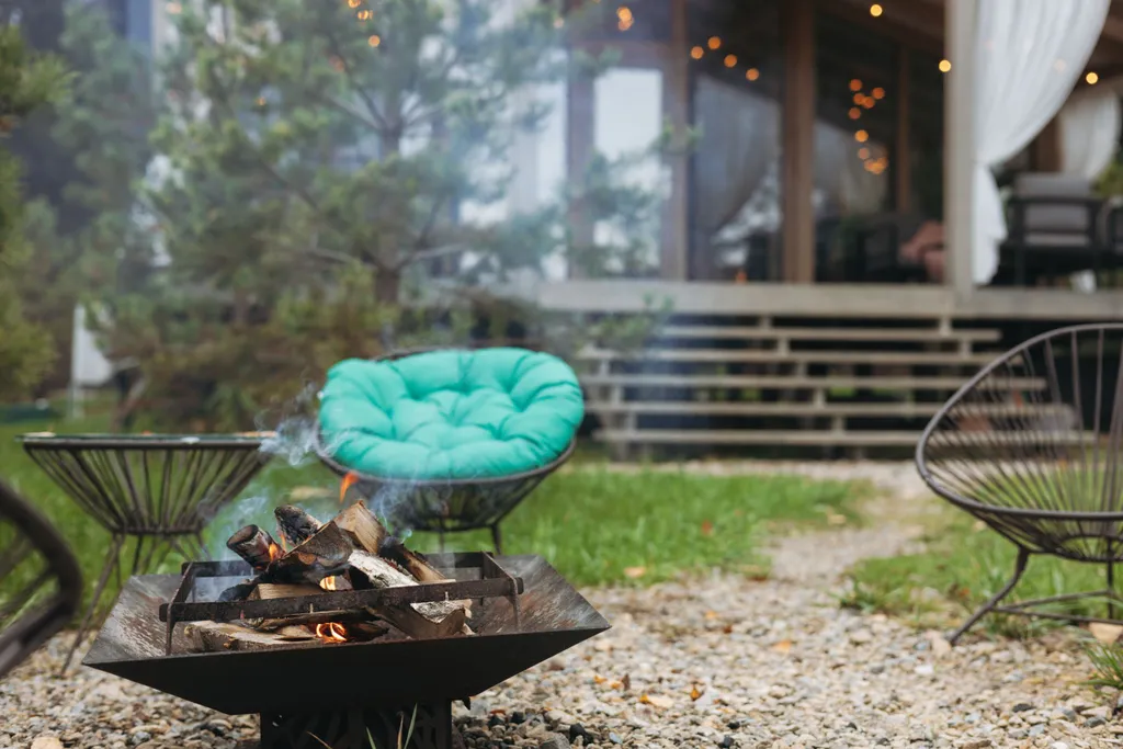Дом с баней бочкой у воды и леса Green house