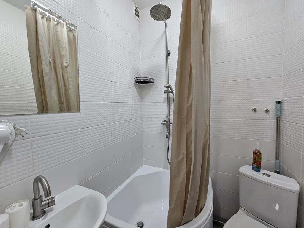 Квартира Квартира Просторная студия 40м на озере в центре Горячего ключа — Горячий Ключ