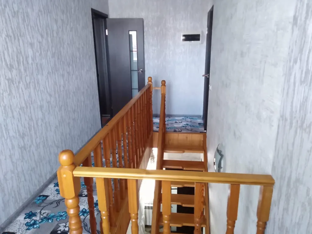 Отдельный 2-х этажный благоустроенный дом в тихом районе у моря