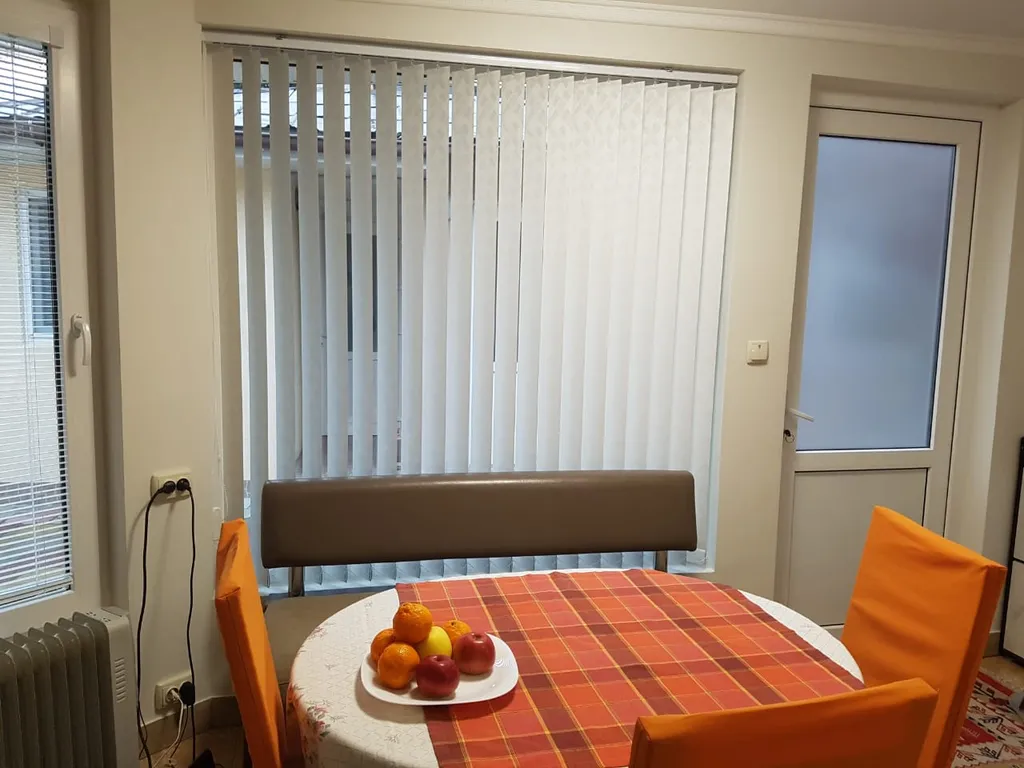 Отдельный дом под ключ с автостоянкой, без животных