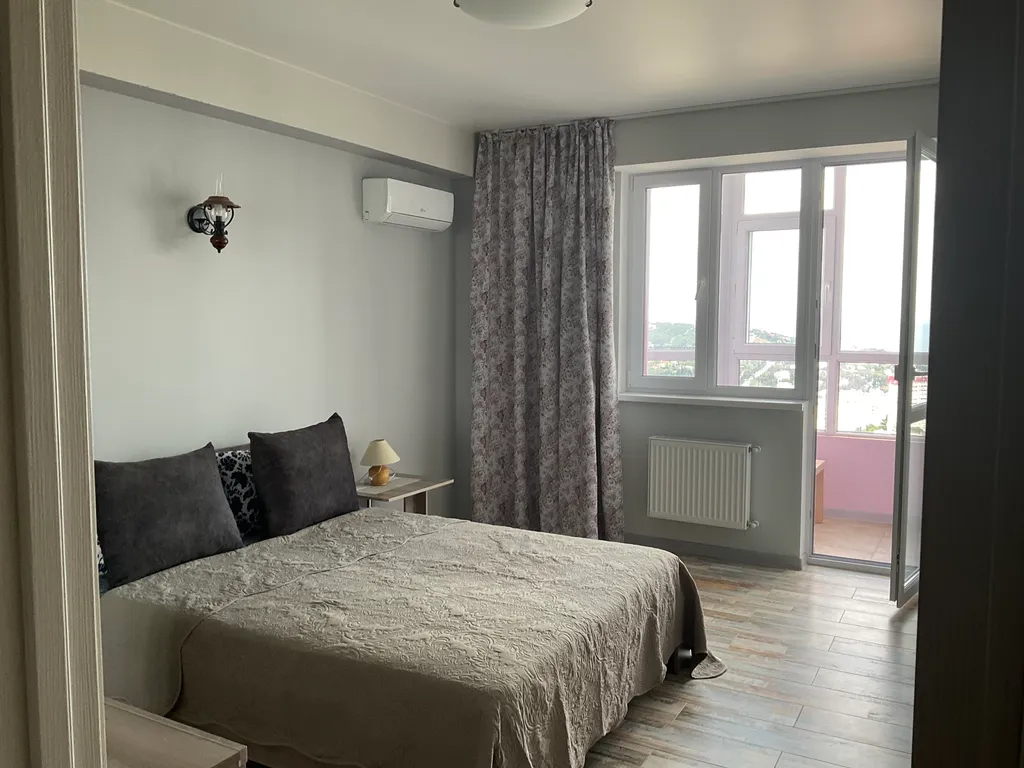 Удобная квартира с видом на море и горы